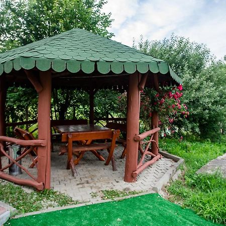 Hotel Marion Poiana Dumbraveni  Экстерьер фото