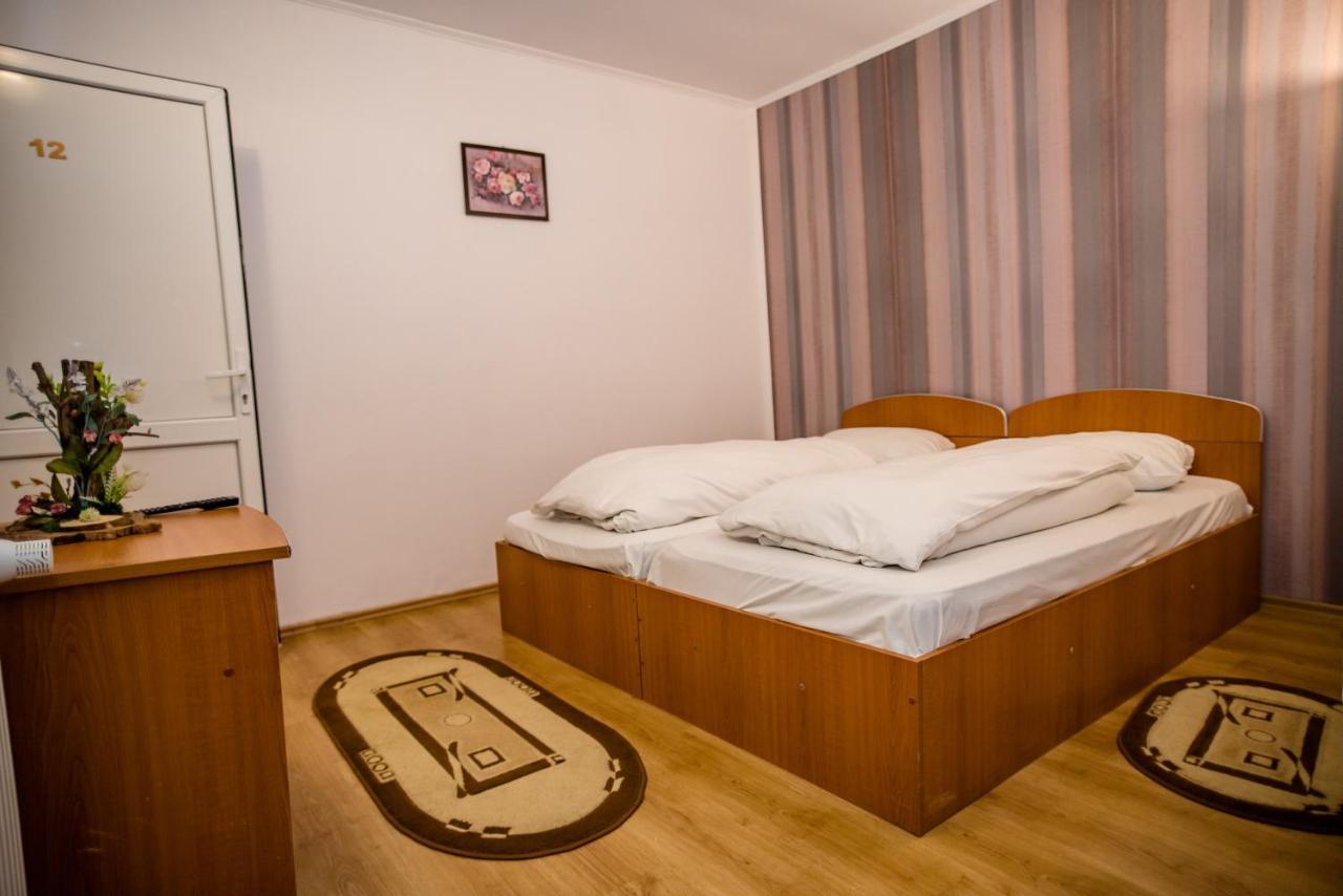 Hotel Marion Poiana Dumbraveni  Экстерьер фото