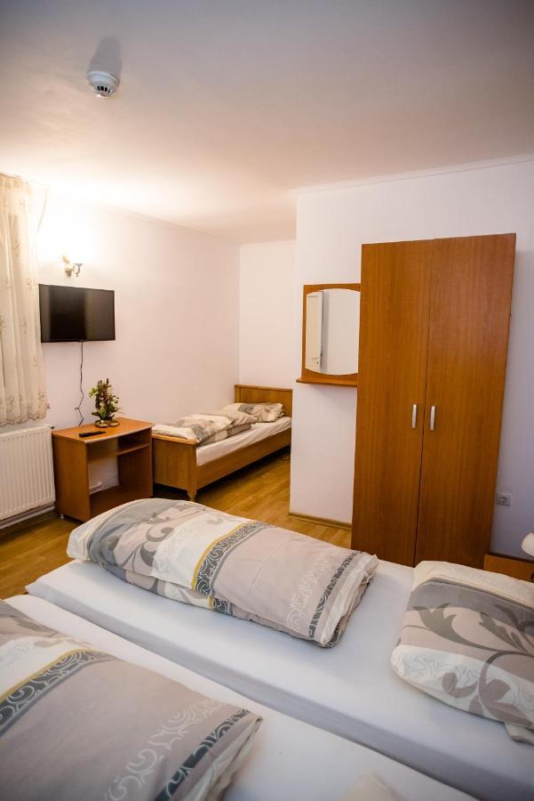 Hotel Marion Poiana Dumbraveni  Экстерьер фото
