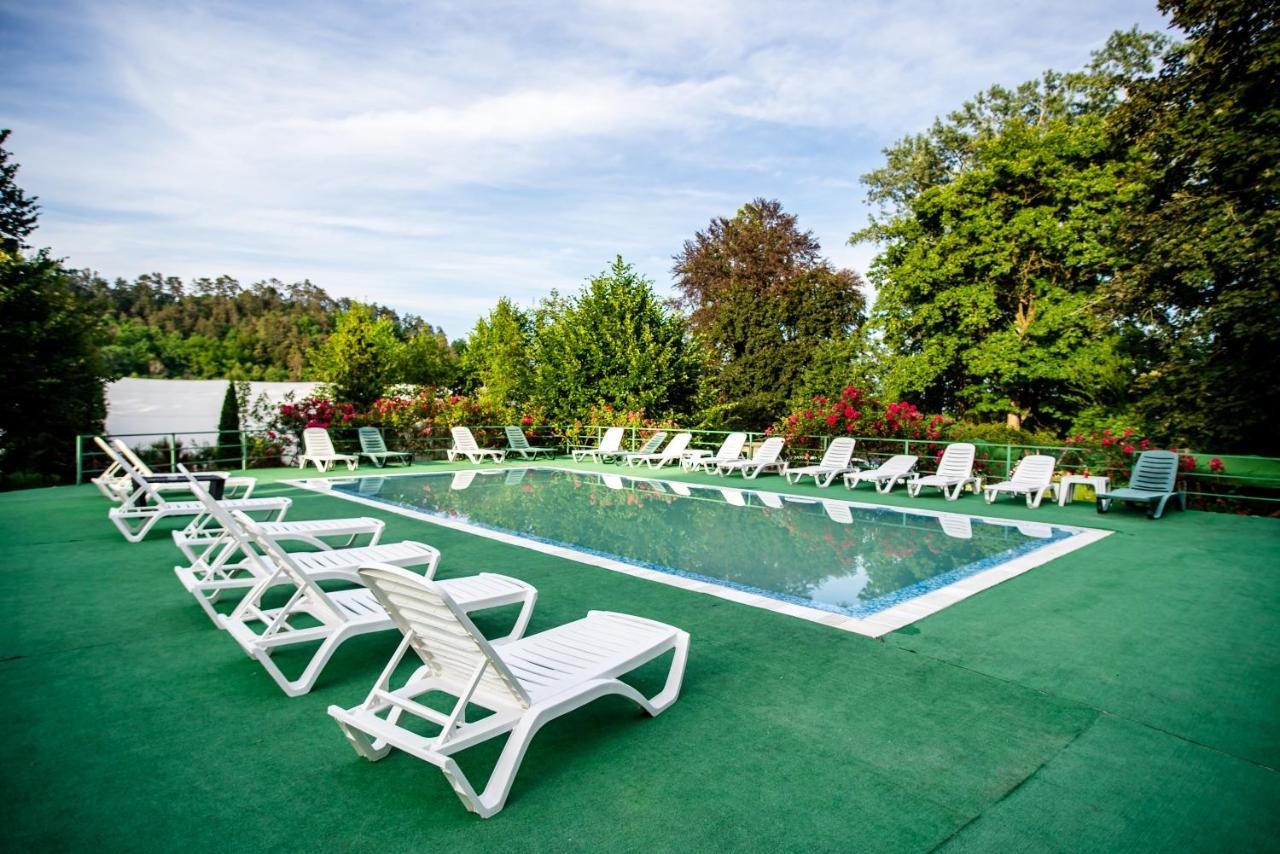 Hotel Marion Poiana Dumbraveni  Экстерьер фото