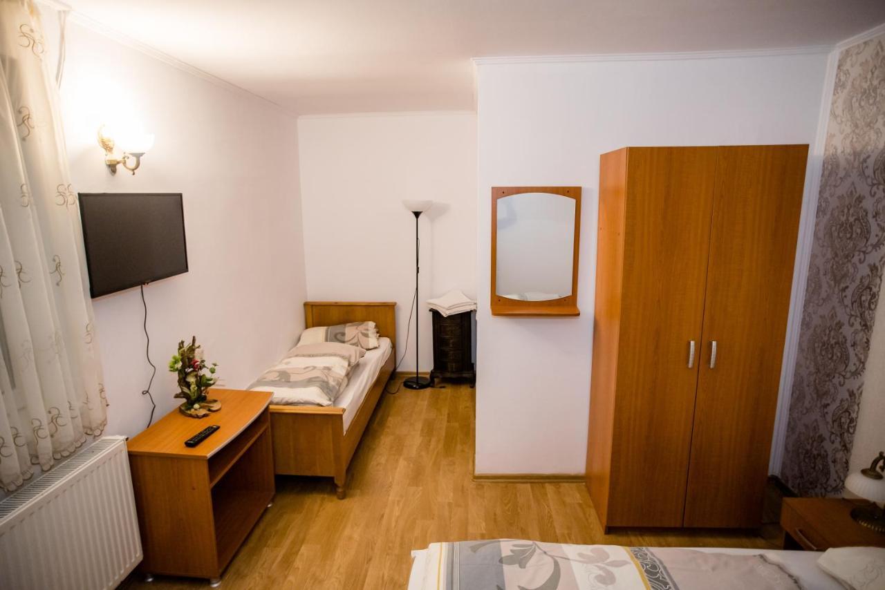 Hotel Marion Poiana Dumbraveni  Экстерьер фото